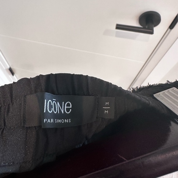 Textured Midi Skirt - Picture 2 of 2